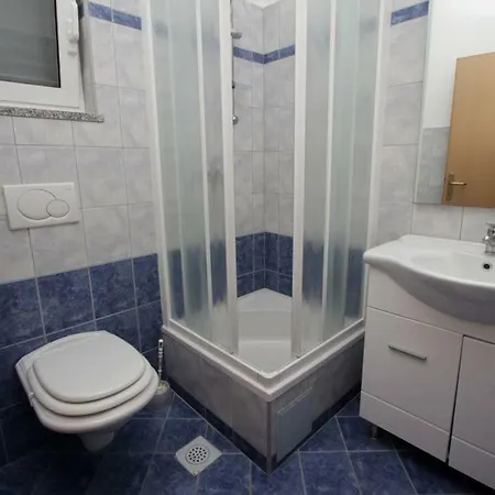 Slavica Apartamento Petrcane