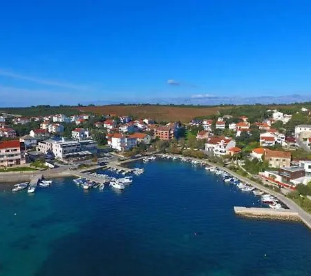 Slavica Apartamento *